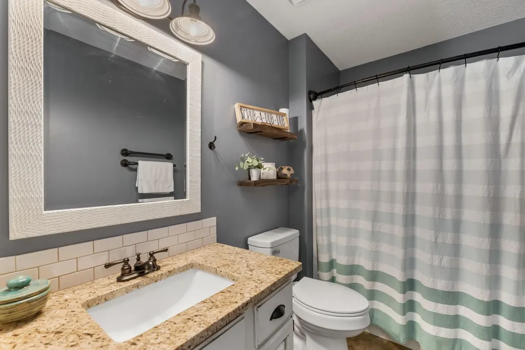 2524 N Button Bush Circle Derby KS 67037