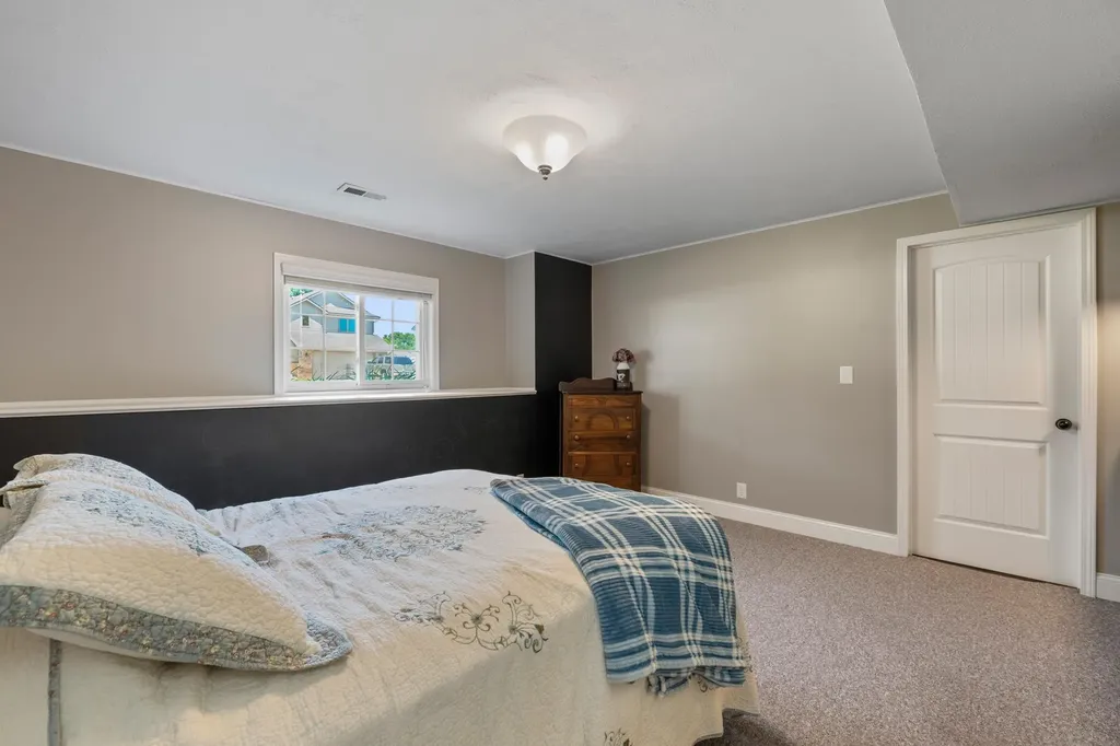 2524 N Button Bush Circle Derby KS 67037