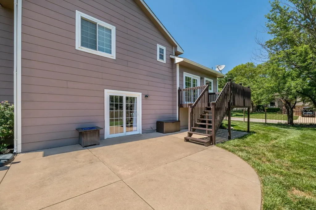 2524 N Button Bush Circle Derby KS 67037