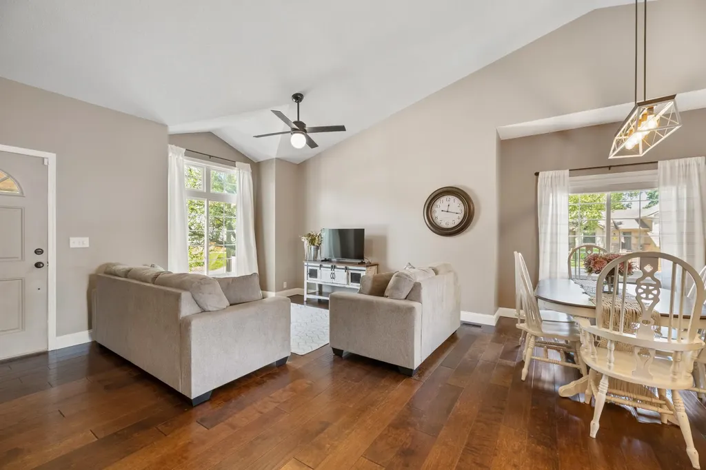 2524 N Button Bush Circle Derby KS 67037