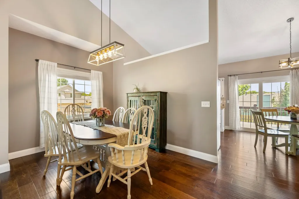 2524 N Button Bush Circle Derby KS 67037