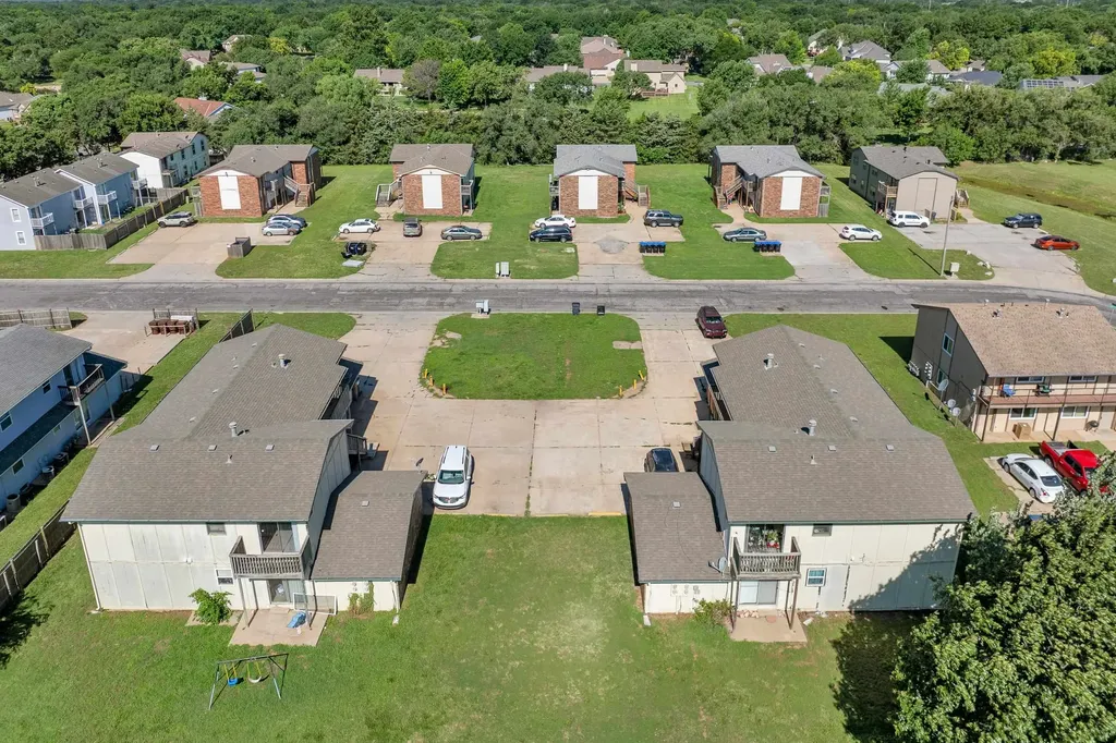 122 N Brunswick Street Wichita KS 67212
