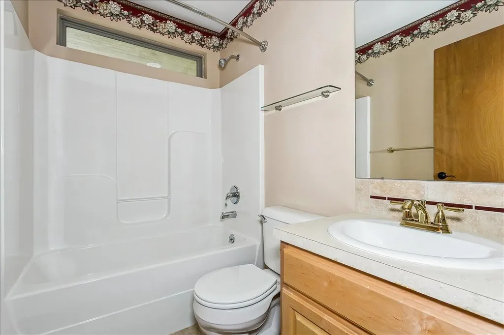 1213 N Hamilton Circle Derby KS 67037