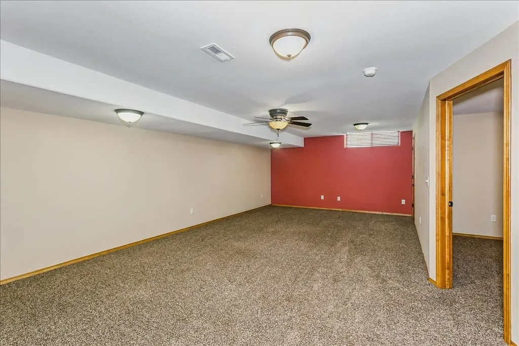 1213 N Hamilton Circle Derby KS 67037