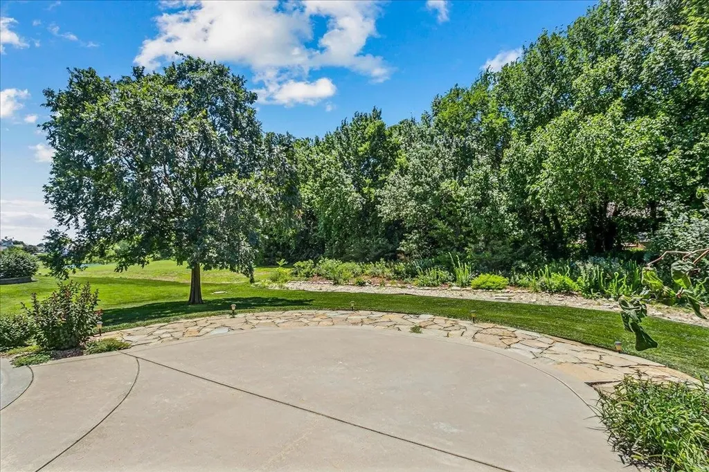 1213 N Hamilton Circle Derby KS 67037