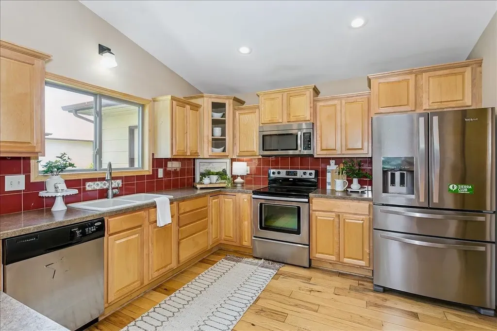 1213 N Hamilton Circle Derby KS 67037