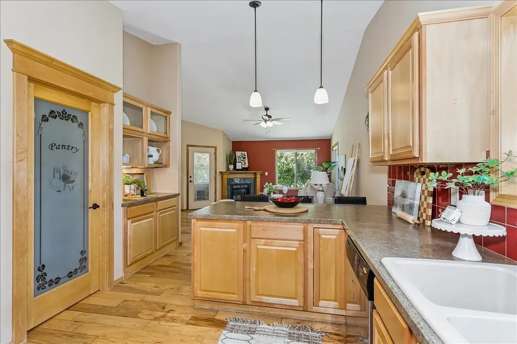 1213 N Hamilton Circle Derby KS 67037