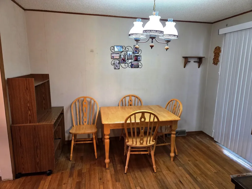 317 E 8th Street Newton KS 67114
