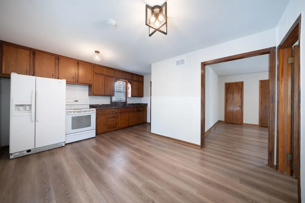 317 W Benway Wichita KS 67217