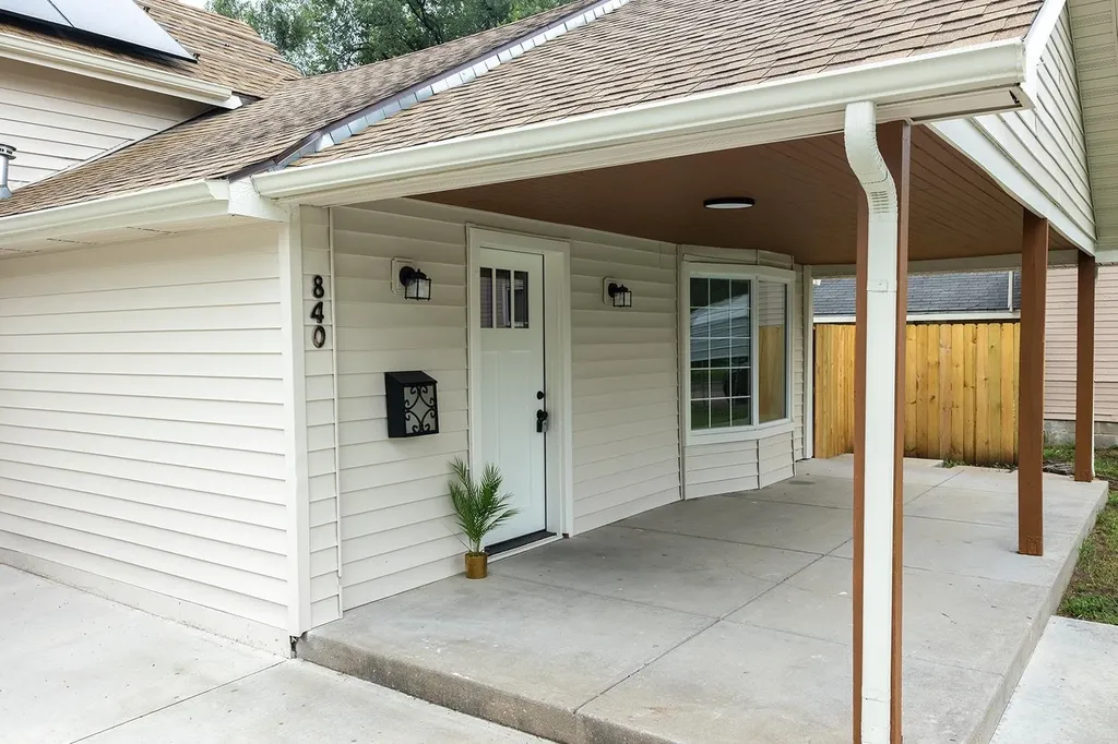 840 S Volutsia Avenue Wichita KS 67211