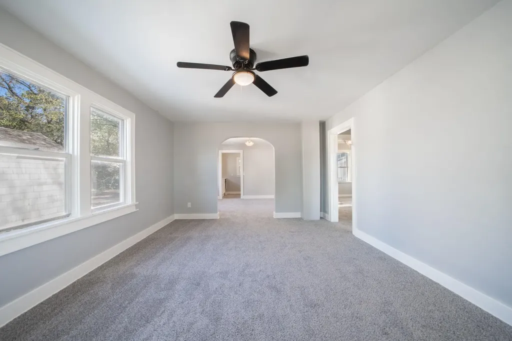 940 N Holyoke Wichita KS 67208