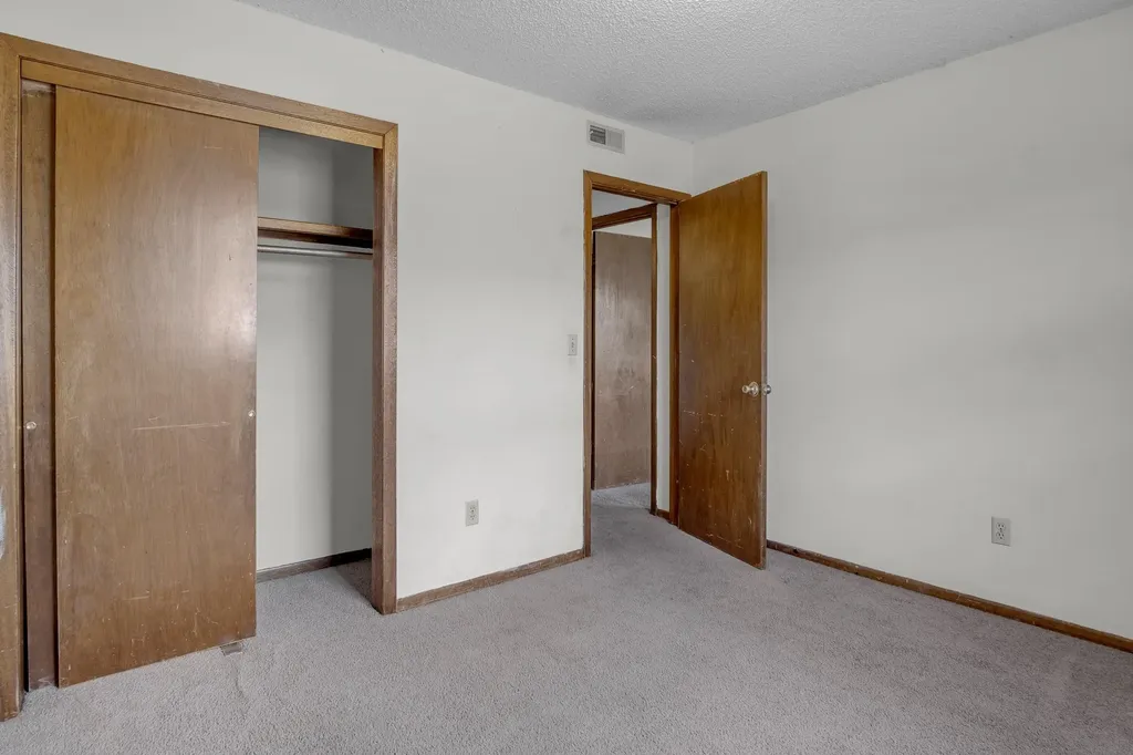 116 N Brunswick Street Wichita KS 67212