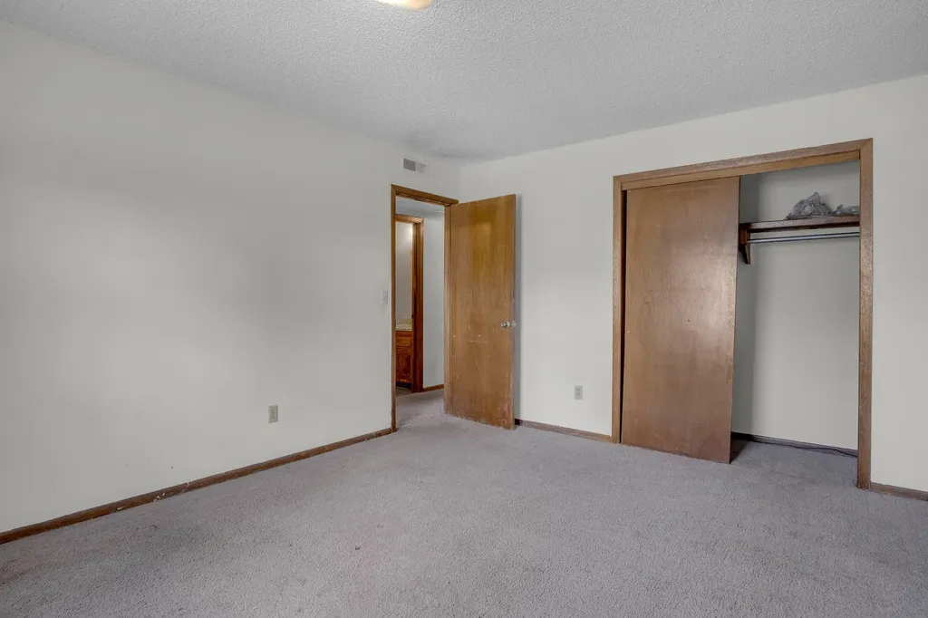 116 N Brunswick Street Wichita KS 67212
