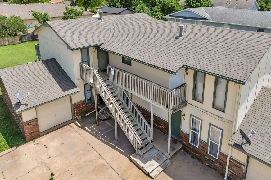 116 N Brunswick Street Wichita KS 67212