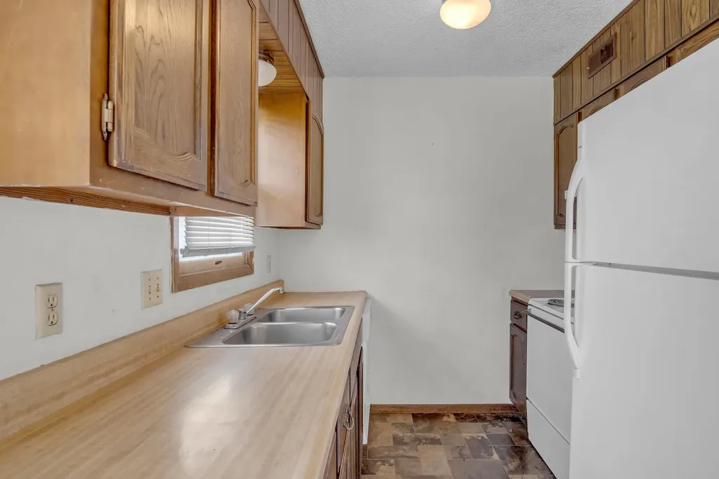 116 N Brunswick Street Wichita KS 67212