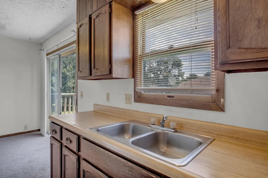 116 N Brunswick Street Wichita KS 67212