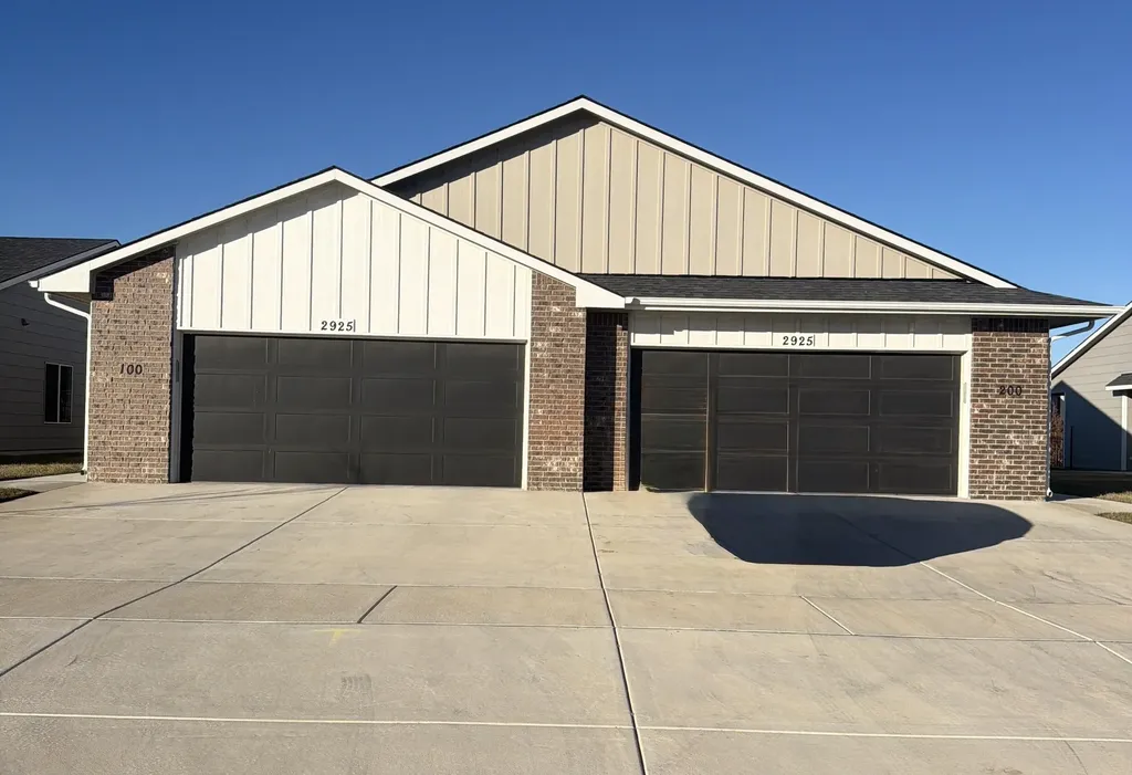 2993 S Maize Court Wichita KS 67215