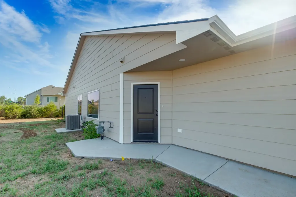 2993 S Maize Court Wichita KS 67215