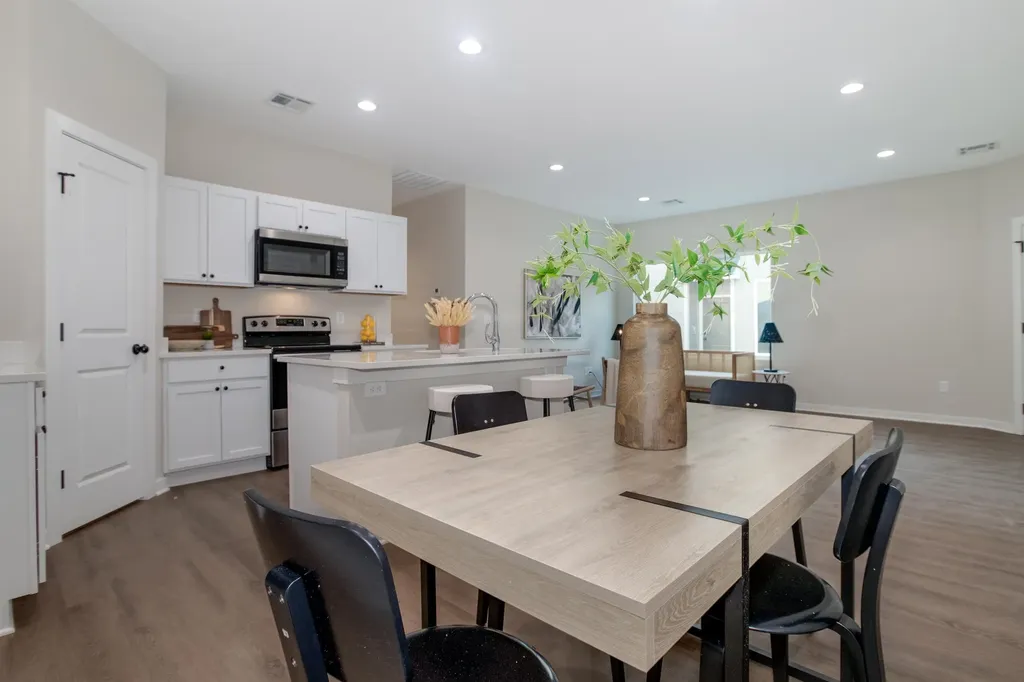 2993 S Maize Court Wichita KS 67215