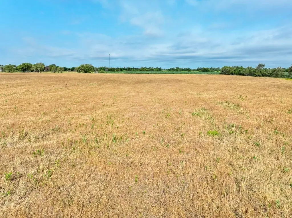 000 S Kansas Road Newton KS 67114