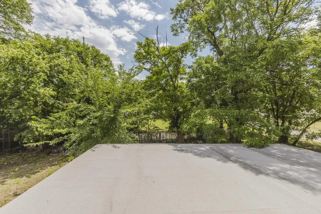 402 N Ohio St & Add Lots Mount Hope KS 67108