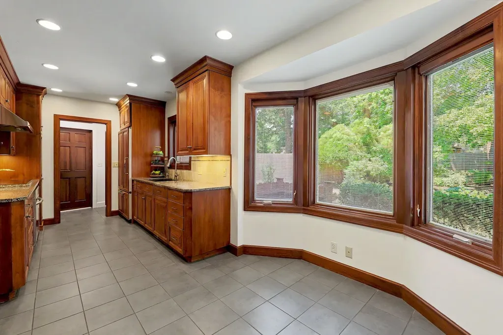 328 S Terrace Wichita KS 67218