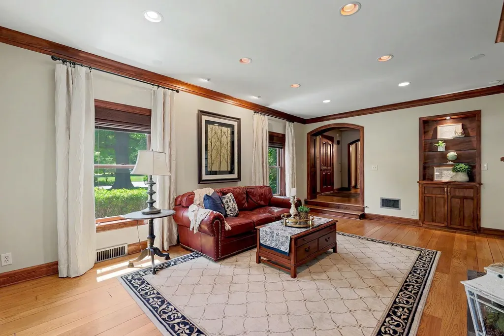 328 S Terrace Wichita KS 67218
