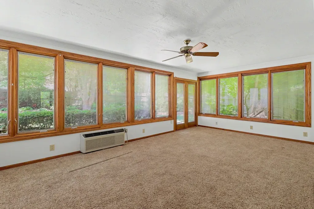 328 S Terrace Wichita KS 67218