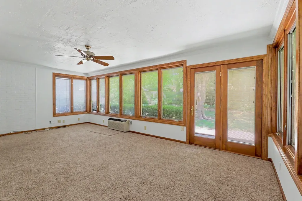 328 S Terrace Wichita KS 67218
