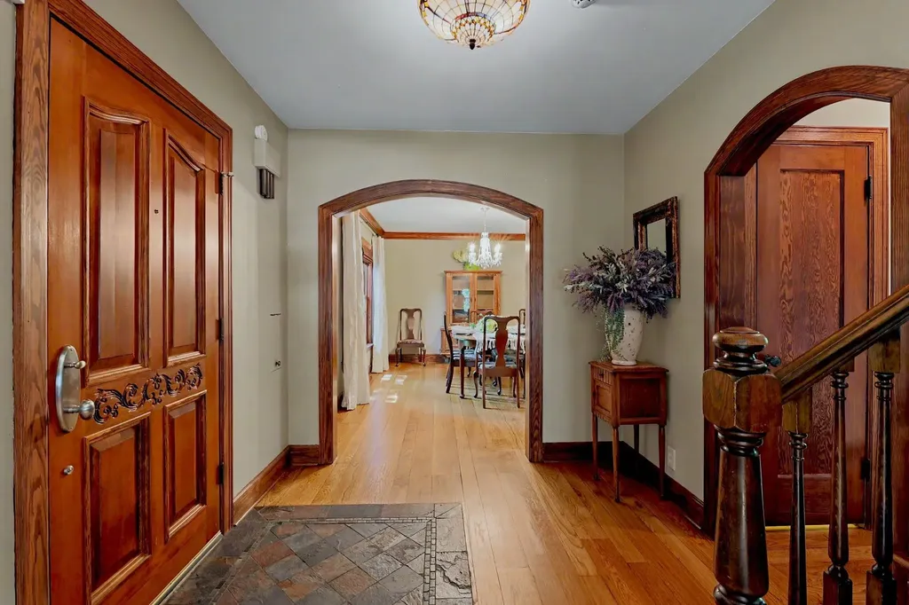 328 S Terrace Wichita KS 67218