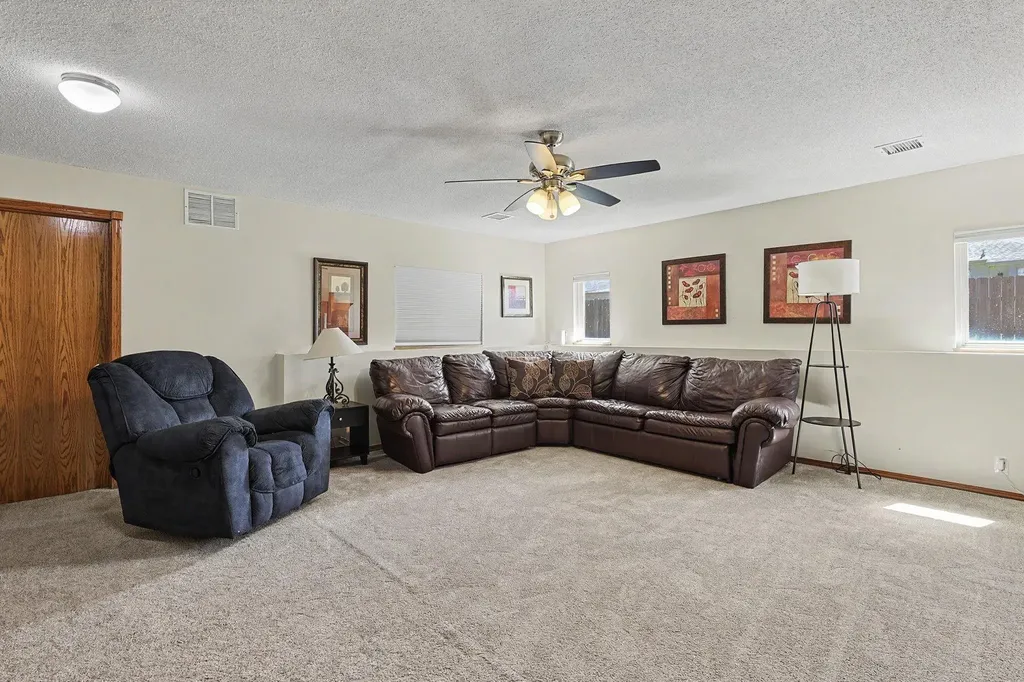2244 S Rutledge Street Wichita KS 67209