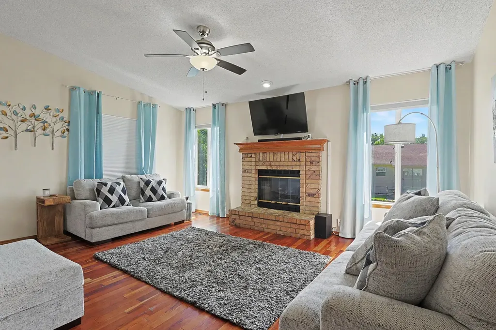 2244 S Rutledge Street Wichita KS 67209