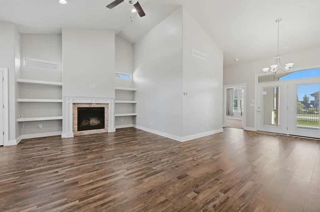 818 N Mccloud Circle Andover KS 67002