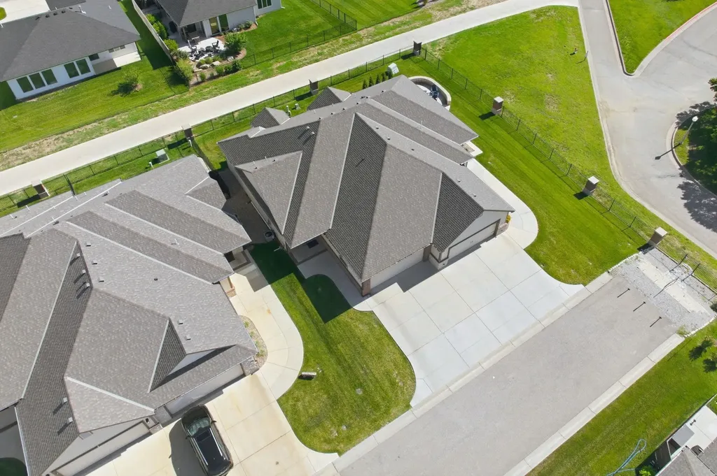 818 N Mccloud Circle Andover KS 67002