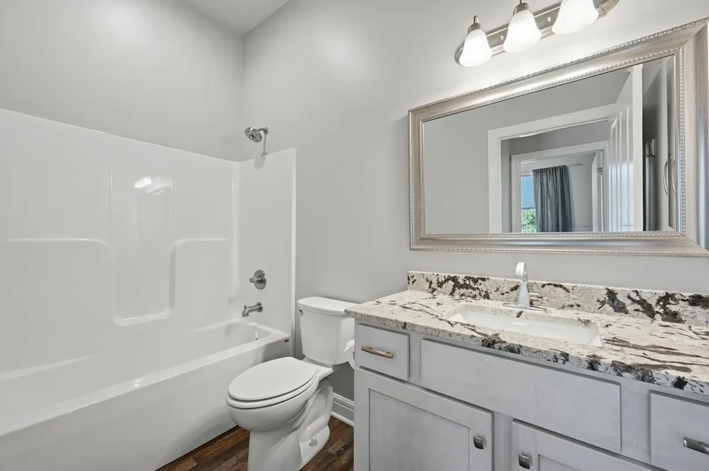 818 N Mccloud Circle Andover KS 67002