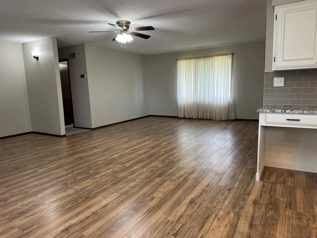 914 N Burmac Road Burrton KS 67020