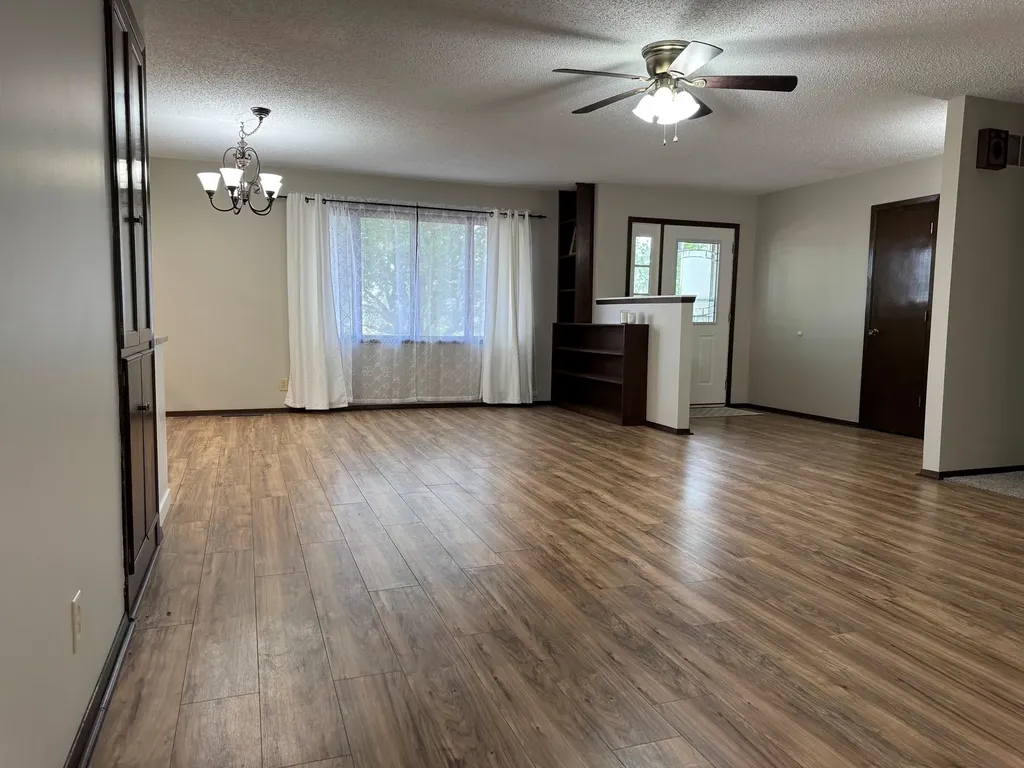 914 N Burmac Road Burrton KS 67020