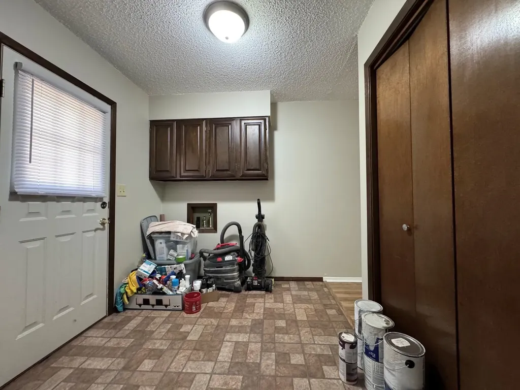 914 N Burmac Road Burrton KS 67020