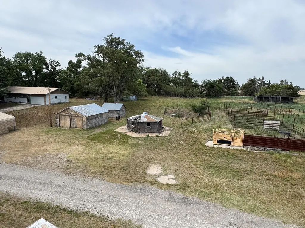 914 N Burmac Road Burrton KS 67020