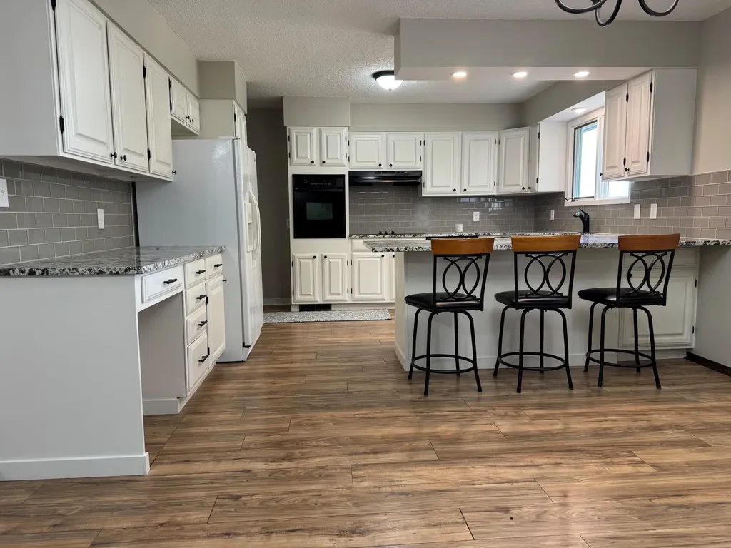 914 N Burmac Road Burrton KS 67020