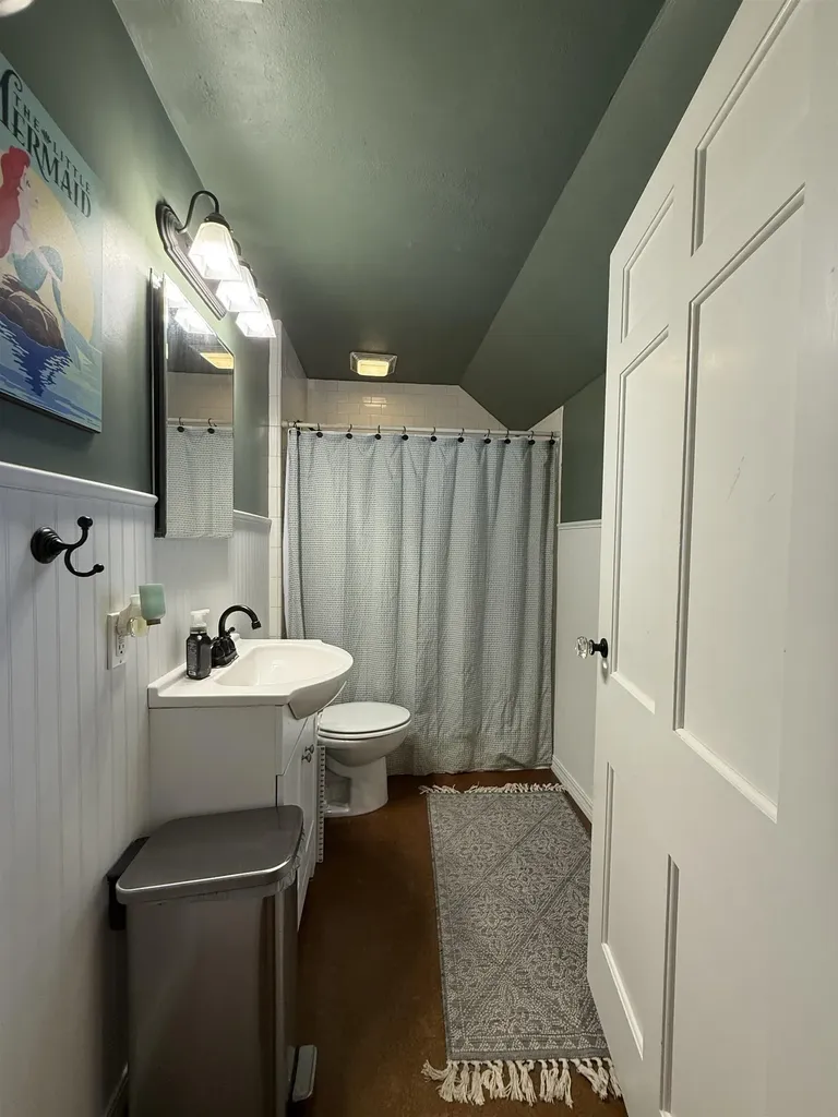 23 Crestwood Drive Arkansas City KS 67005
