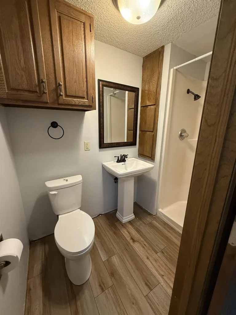 142 E Wood Avenue Clearwater KS 67026
