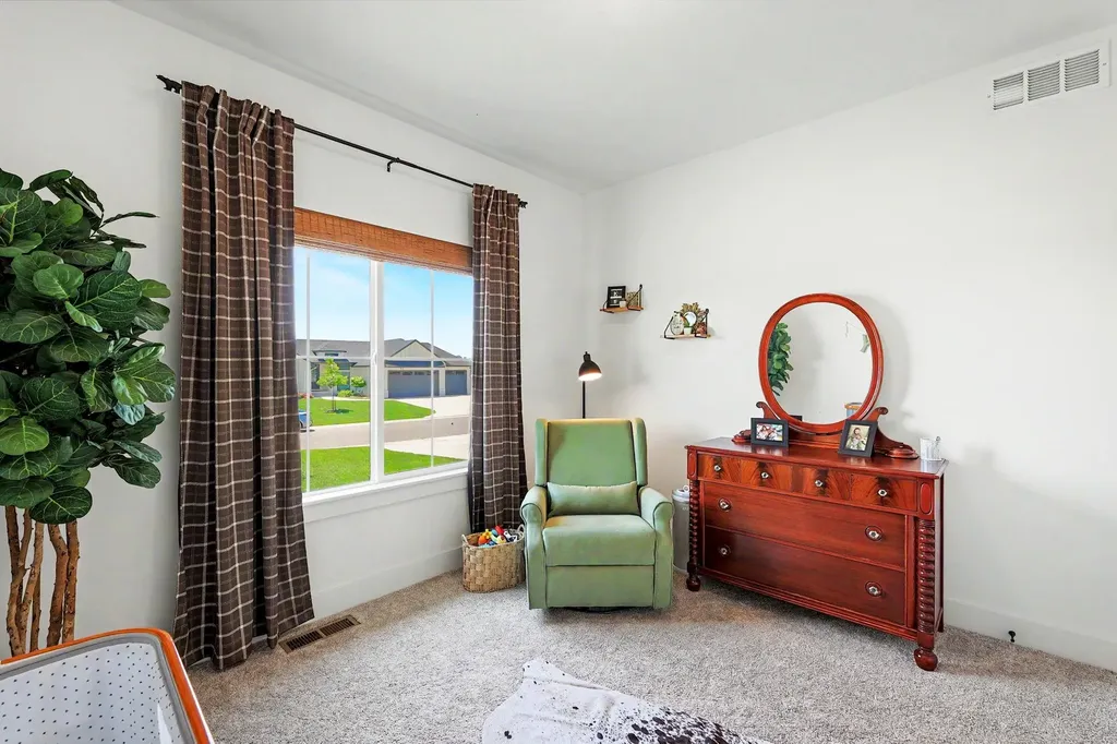 3401 S Linden Court Wichita KS 67210