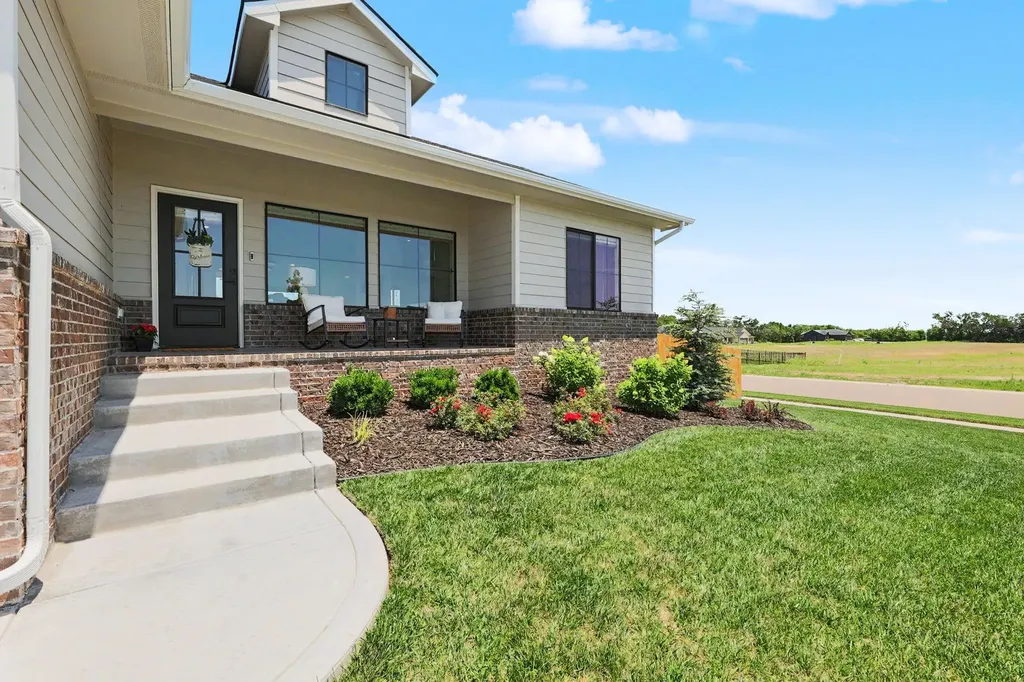3401 S Linden Court Wichita KS 67210