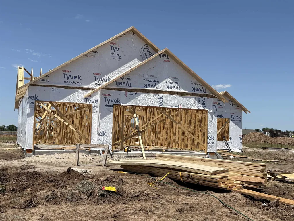 114 E Hickam Street Derby KS 67037