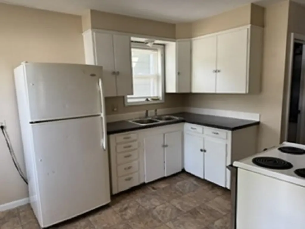 410-414 Harrison Newton KS 67114