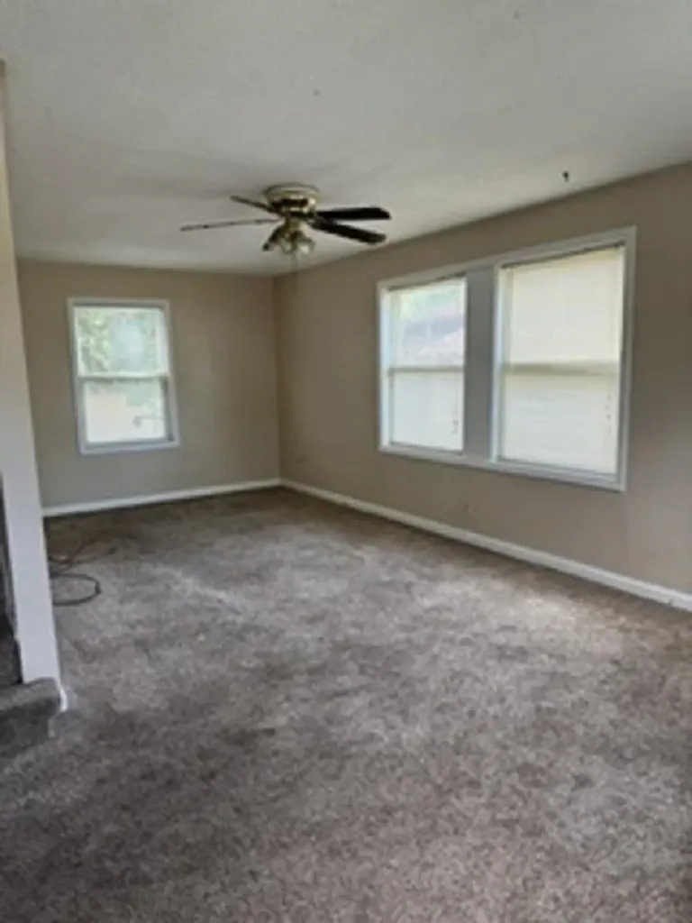 410-414 Harrison Newton KS 67114