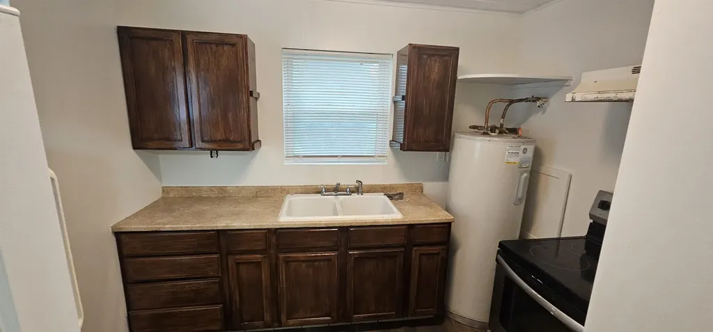 1627-1629 N Fairmount Avenue Wichita KS 67208