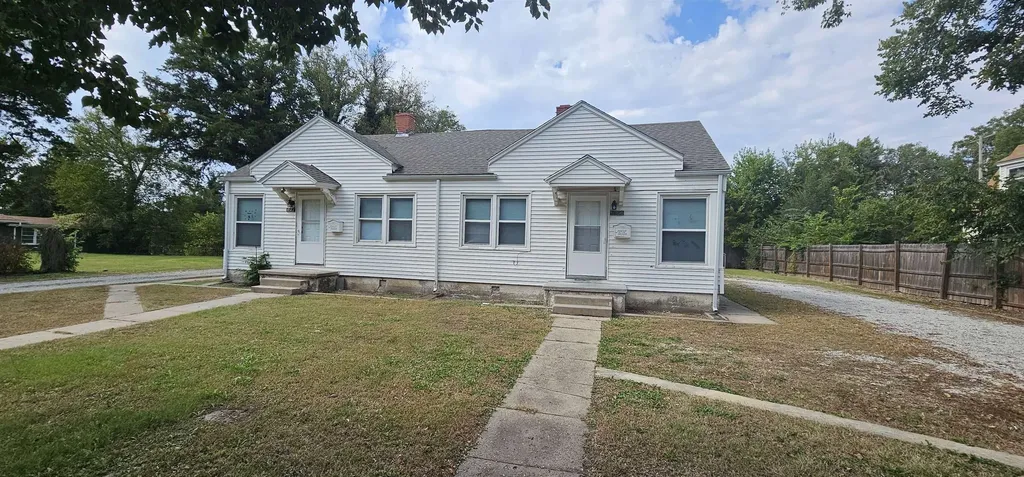 1627-1629 N Fairmount Avenue Wichita KS 67208