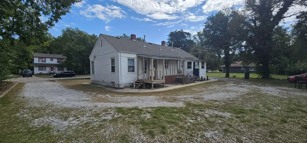 1627-1629 N Fairmount Avenue Wichita KS 67208